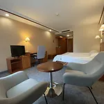 Ambasador Chojny מלון 3*