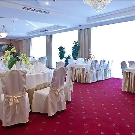 Hotel Ambasador Chojny Hotel 3*