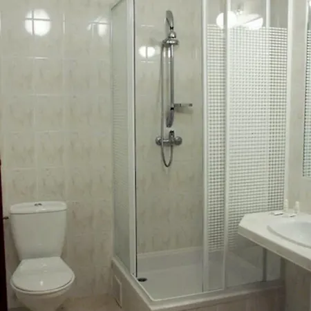 Hotel Ambasador Chojny Lodz
