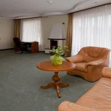 Hotel Hotel Ambasador Chojny