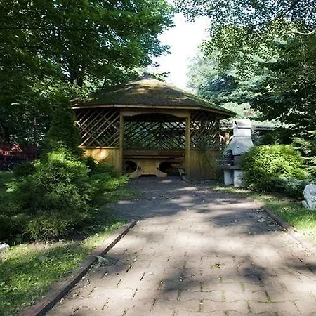 Hotel Ambasador Chojny