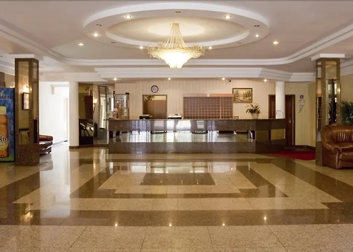 Ambasador Chojny 3* وودج